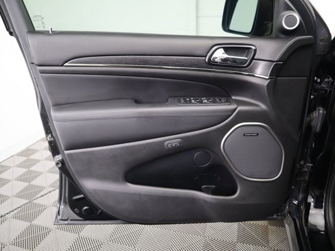 Used 2020 Jeep Grand Cherokee High Altitude image 25