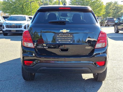 Certified 2022 Chevrolet Trax LS w/ Tint and Cruise Package image 5