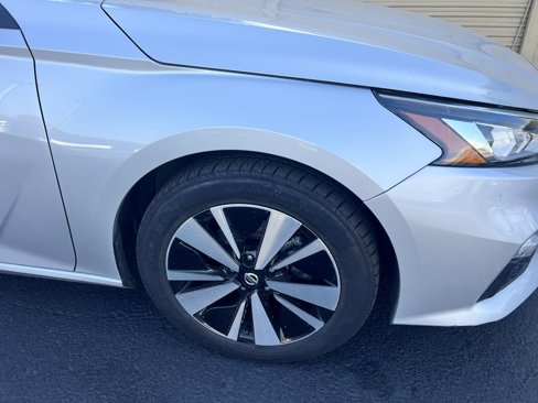 Used 2021 Nissan Altima 2.5 SV image 5