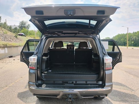 Used 2023 Toyota 4Runner Limited image 11