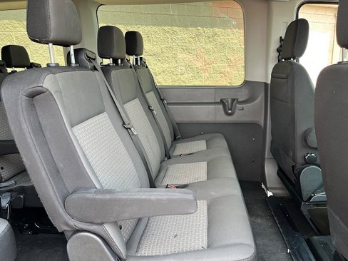 Used 2021 Ford Transit 350 XLT image 9