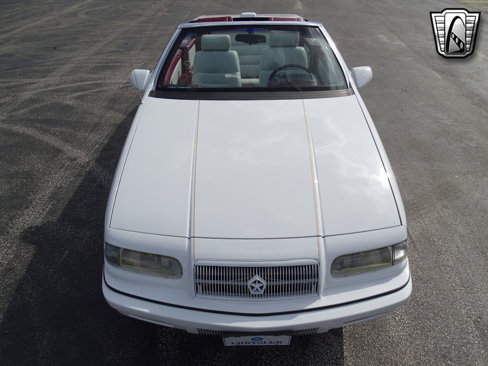 Used 1994 Chrysler LeBaron GTC image 3