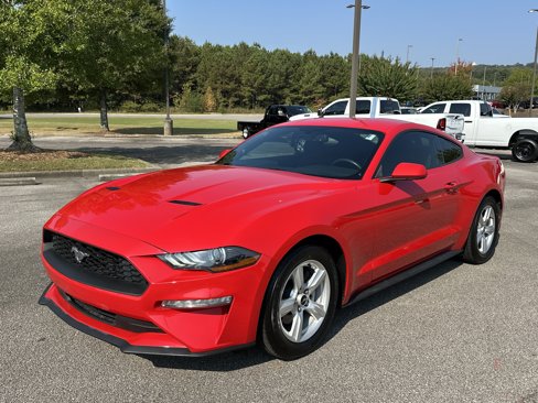 Used 2018 Ford Mustang Coupe image 3