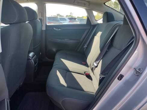 Used 2019 Nissan Sentra S image 7