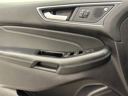 Used 2019 Ford Edge Titanium w/ Equipment Group 301A image 37