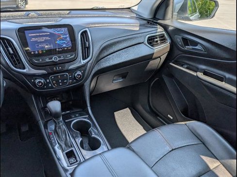Used 2023 Chevrolet Equinox Premier image 9