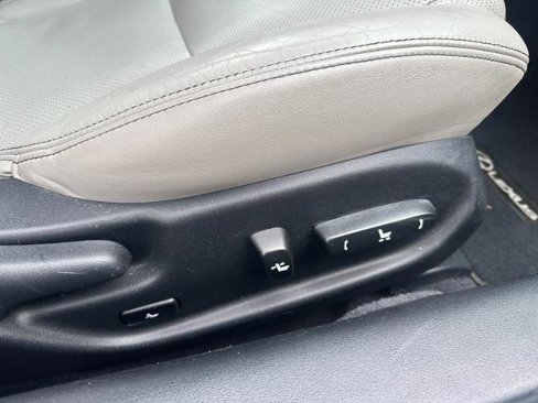 Used 2011 Lexus IS 350C image 19