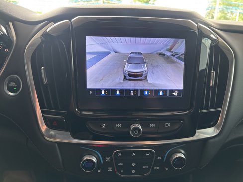 Used 2021 Chevrolet Traverse RS image 23