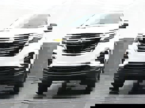 Certified 2022 Chevrolet Equinox LS w/ LS Convenience Package image 47