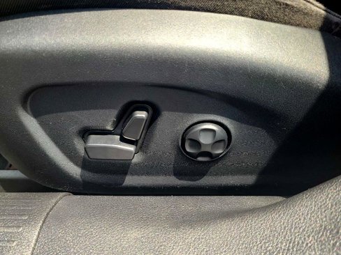 Used 2016 Chrysler 200 C w/ Sun & Sound Group image 33