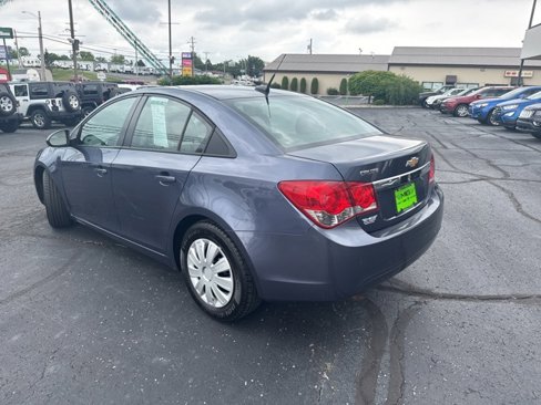 Used 2014 Chevrolet Cruze LS image 3