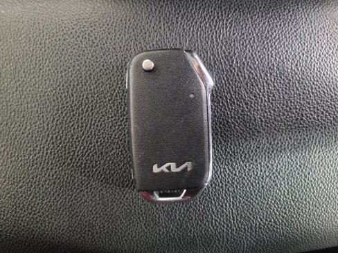 Used 2023 Kia Forte LXS image 32