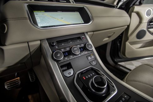 Used 2017 Land Rover Range Rover Evoque Autobiography image 31