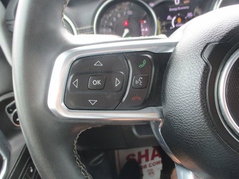 Used 2023 Jeep Wrangler Sahara image 11