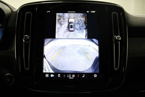 Used 2024 Volvo XC40 B5 Plus w/ Climate Package image 58