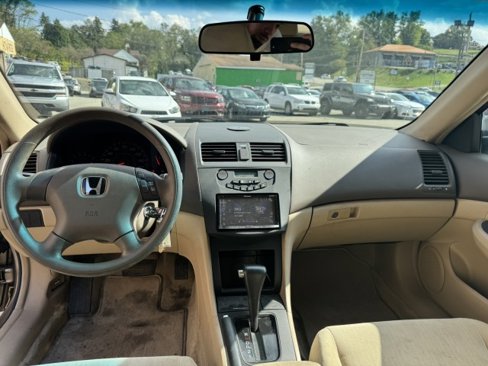Used 2005 Honda Accord LX image 13