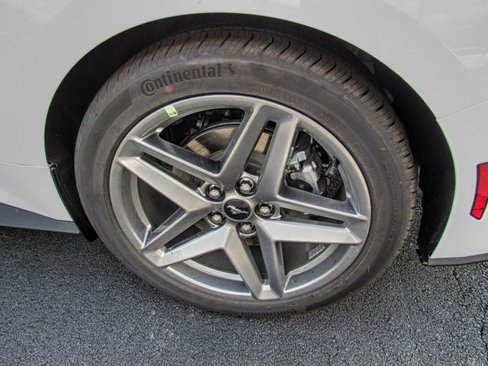 New 2025 Ford Mustang Coupe image 7
