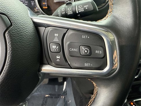 Used 2021 Jeep Wrangler Unlimited Sahara image 31