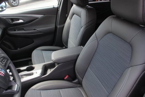 New 2025 Buick Envista Preferred w/ Convenience II Package image 2
