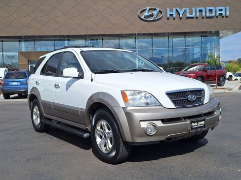 Used 2004 Kia Sorento 4WD image 1