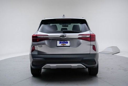 Used 2021 Kia Seltos LX image 8
