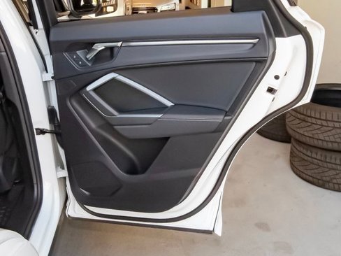 Certified 2025 Audi Q3 2.0T Premium image 49