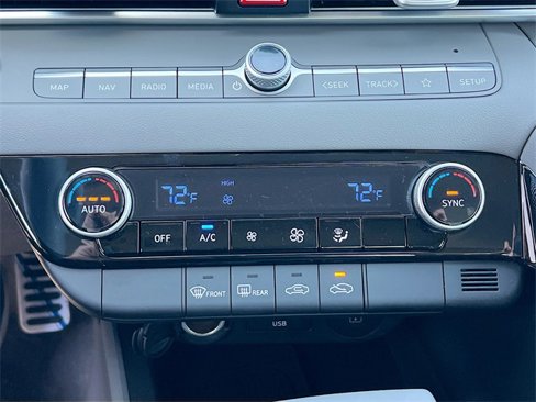 New 2025 Hyundai Elantra SEL image 16