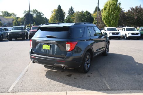Used 2022 Ford Explorer XLT w/ Equipment Group 202A image 6