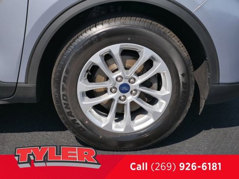 Used 2022 Ford Escape SE w/ Cold Weather Package image 47