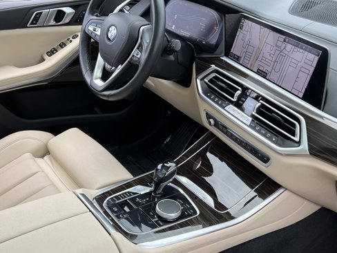 Used 2021 BMW X5 xDrive40i w/ Premium Package image 13