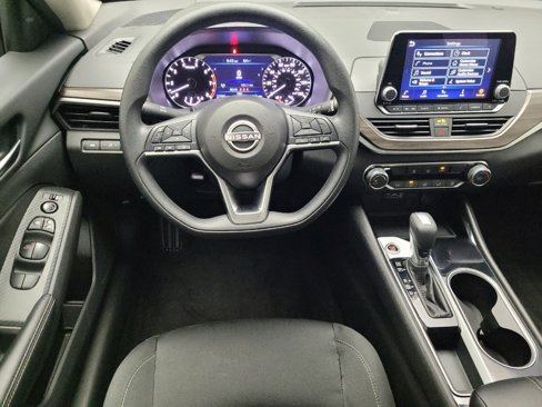 Used 2024 Nissan Altima 2.5 SV image 22