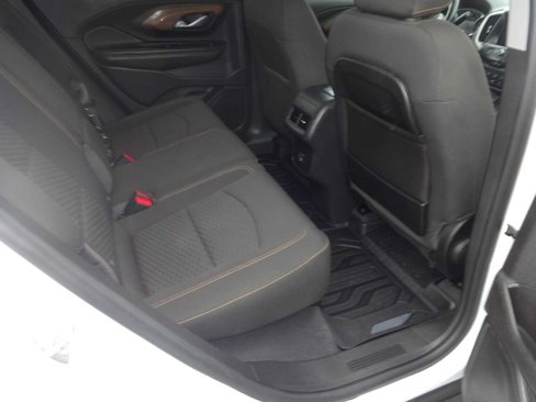 Used 2020 GMC Terrain SLE w/ LPO, Floor Liner Package image 9