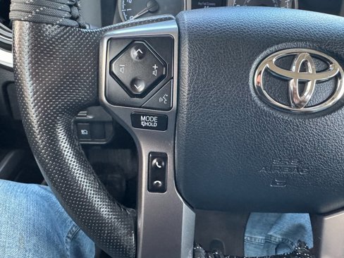 Used 2018 Toyota Tacoma SR5 image 16