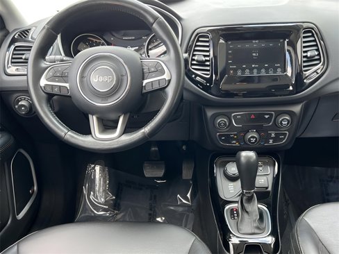 Used 2019 Jeep Compass Altitude image 18