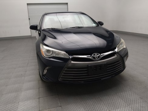 Used 2016 Toyota Camry LE image 14