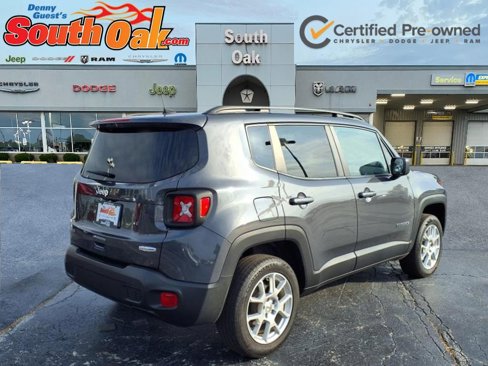 Certified 2022 Jeep Renegade Latitude image 3