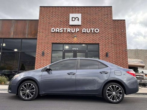 Used 2016 Toyota Corolla S Premium image 8