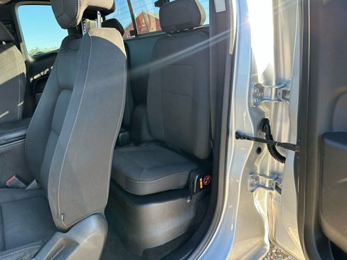 Used 2018 Chevrolet Colorado LT w/ LT Convenience Package image 29