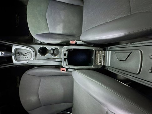 Used 2012 Chrysler 200 LX image 31