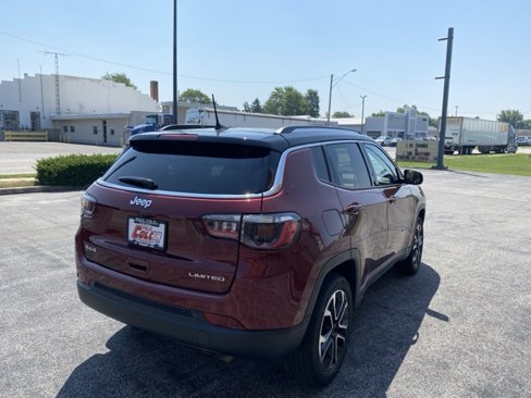 Used 2022 Jeep Compass Limited w/ Sun and Sound Group image 5