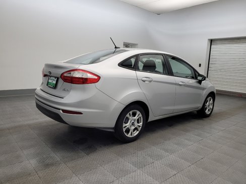Used 2015 Ford Fiesta SE image 10