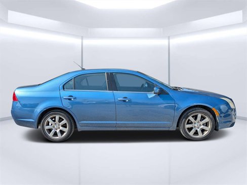 Used 2010 Mercury Milan Premier image 2