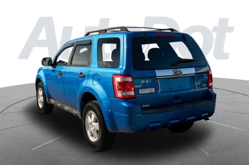 Used 2011 Ford Escape XLT w/ 203A Rapid Spec Order Code image 2