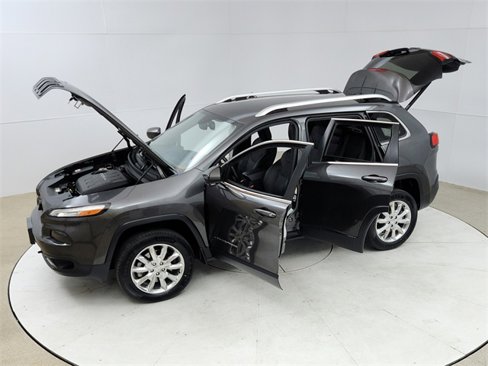 Used 2016 Jeep Cherokee Limited w/ Luxury Group image 22