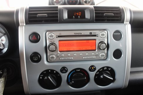 Used 2014 Toyota FJ Cruiser 4WD image 35