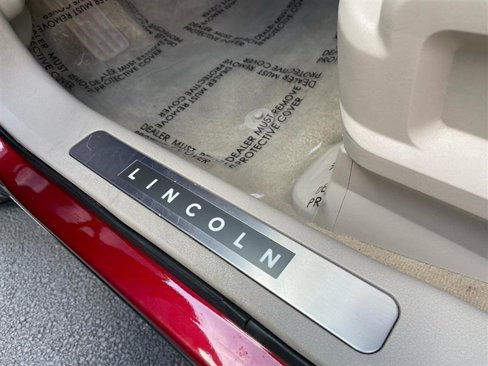 Used 2014 Lincoln MKX AWD w/ Equipment Group 101A image 92