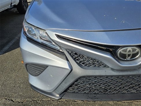 Used 2018 Toyota Camry SE image 15