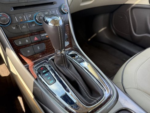 Used 2013 Chevrolet Malibu LTZ image 6