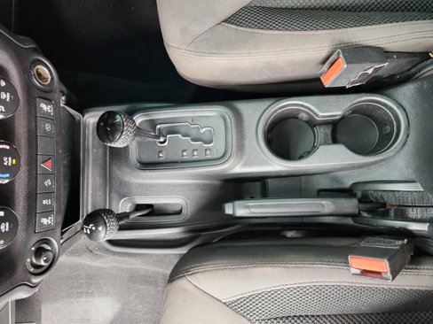 Used 2017 Jeep Wrangler Unlimited Sport image 15