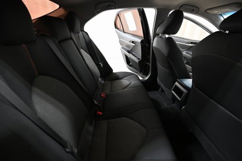Used 2019 Toyota Camry LE image 24